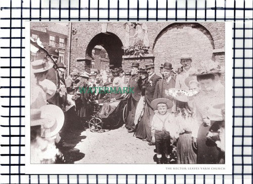 C7117) Yarm Church - Cutting
