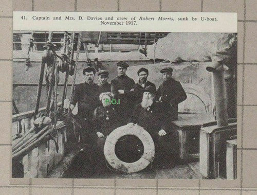 C1842) The Crew of ROBERT MORRIS Captain & Mrs D Davies - c.1975 Clip