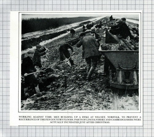 Welney Norfolk Dyke Building Floods - Cutting