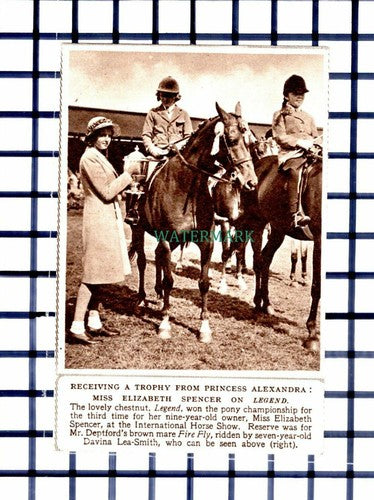 C6511) Miss Elizabeth Spencer Horse Show Davina Lea-Smith - 1948 Cutting
