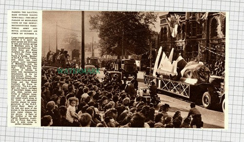C2447) Ealing Town Hall Parade Of Middlesex Units Territorial Army - 1948 Clip