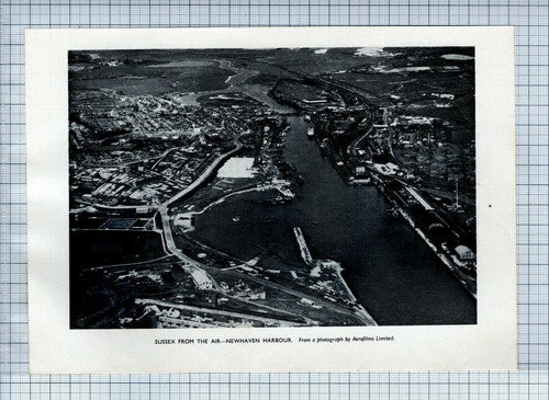 (6169) Newhaven Harbour Sussex - 1952 Clip