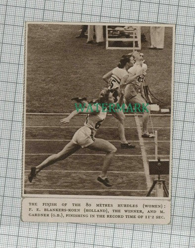 C2037) F E Blankers-Koen Holland & M Gardner Hurdle Race - 1948 Clip