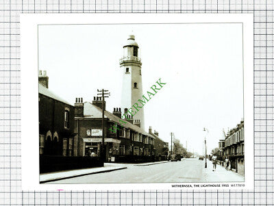 C3955) Withernsea Lighthouse - Cutting