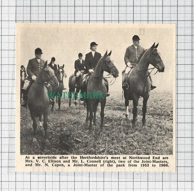 C4007) Northwood End Hunt Mrs V C Ellison L Connell N Capon Hertfordshire -1968