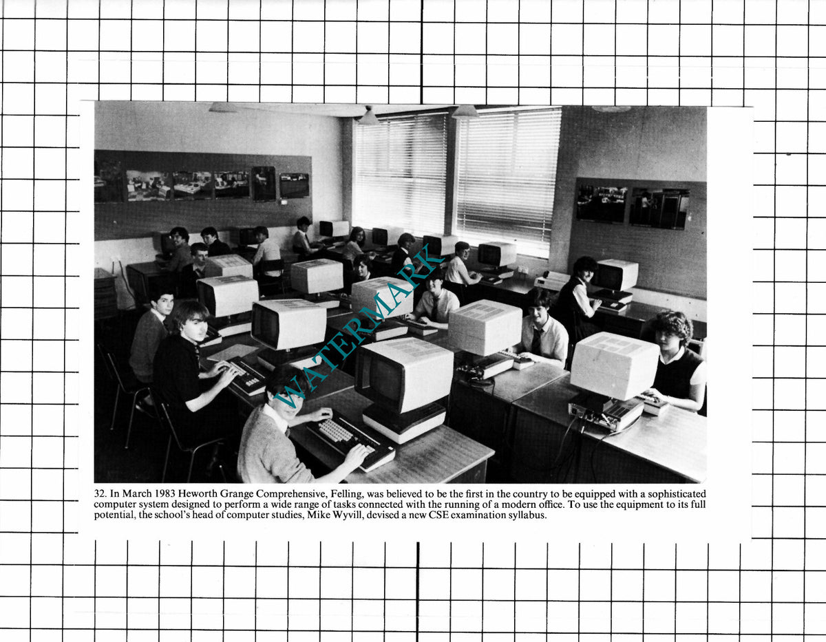 Heworth Grange Comprehensive School Felling Gateshead - Clipping