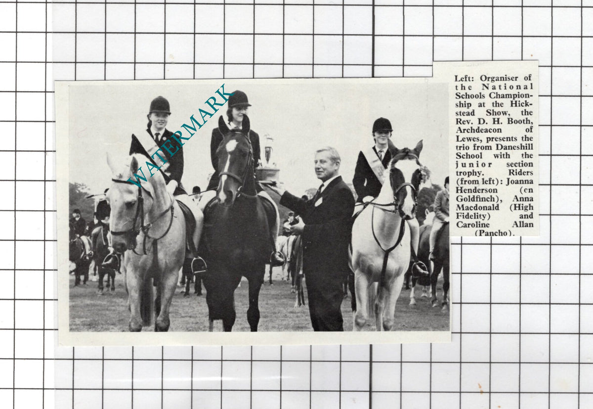 Rev D H Booth Hickstead Show Anna Macdonald Caroline Allan - 1968 Small Cutting