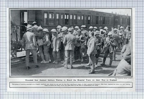 (5247) Wounded New Zealand Soldiers In France On Way To England - 1918