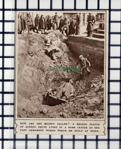 C6276) Alfred Krupp Statue Essen World War Two   - 1945 Cutting