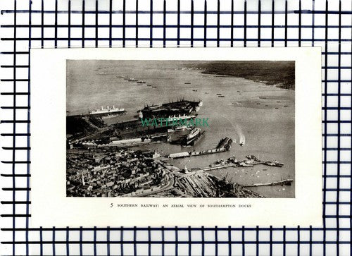 C6713) Southern Railway Southampton Docks Aerial View - 1947 Cutting