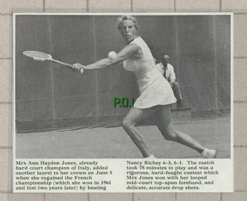 (C418) Mrs Ann Haydon Jones Tennis Champion  -  1966 Clip