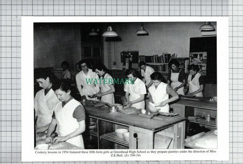C7566) HUDDERSFIELD Woodhouse School Greenhead School Miss Hull - Cutting