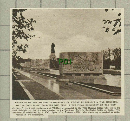 (C288) War Memorial Russian Soviet Soldiers Treptower Park Berlin Germany 1949