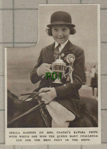 (C424) Stella Harries Mrs Coates Kavora Chips Pony Queen Mary Cup - 1949 Clip