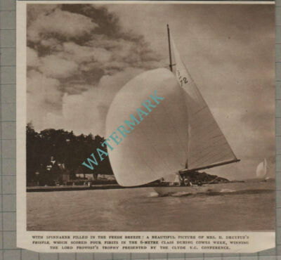 C3169) Mrs H Dreyfus Yacht THISTLE Cowes Week - 1952 Clip