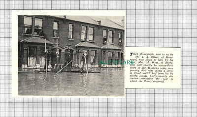 C2726) Ilford Essex Floods Mrs M West - 1968 Clip