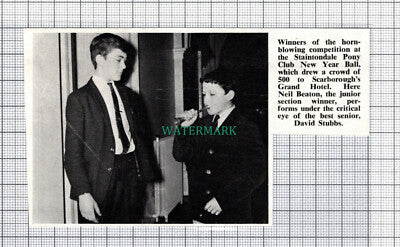 C5325) Staintondale Pony Club Neil Beaton David Stubbs Hornblowing 1968 Cutting