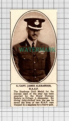 C3461) G/Capt James Alexander RAF Stanhope Gold Hero WW2 - 1945 Clip SMALL
