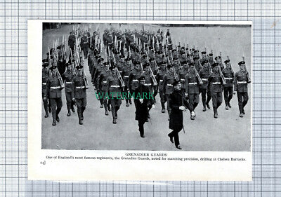 C4486) Grenadier Guards Chelsea Barracks ~ 1939 Clip
