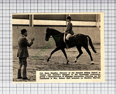 C1492) Col Hans Handler Spanish Riding School Mrs Robert Hall    - 1971 Cutting