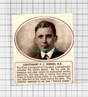 C5047) Lt F J Hindes TRUCULENT - 1950 SMALL Clip