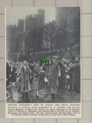 C824) Princess Margaret Conway Alderman BV Hughes Mayor - 1951 Cutting