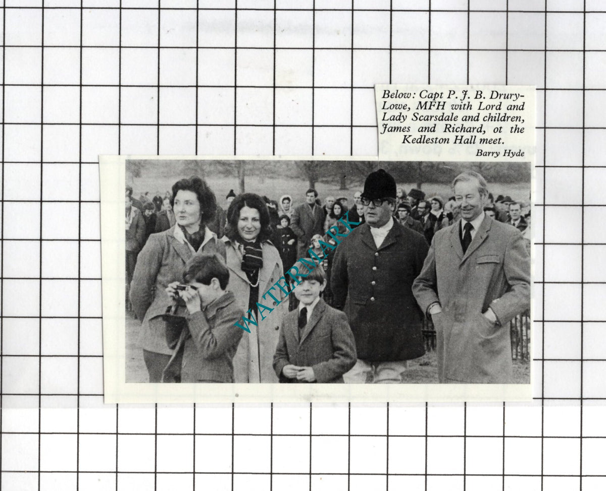 Capt PJB Drury-Lowe Lady Scarsdale Kedleston Hall Hunt  -1978 SMALL Clipping